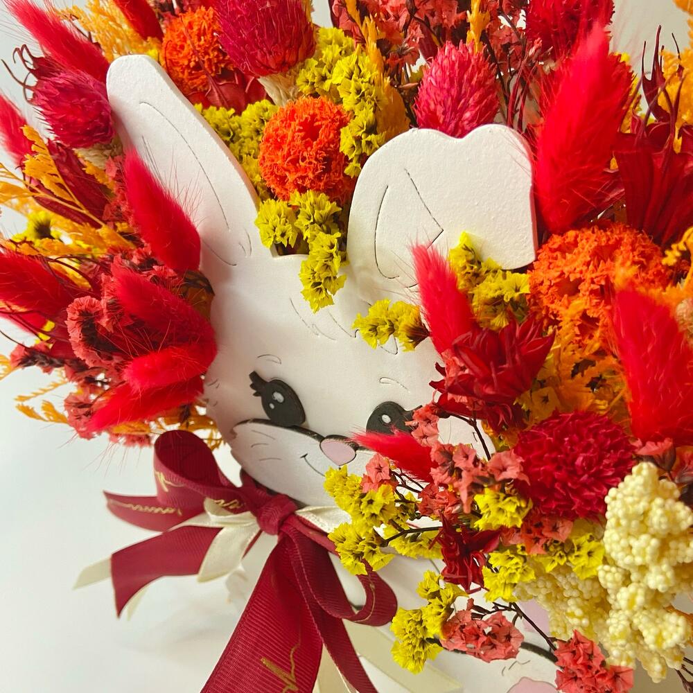 Сухоцветы в кашпо «Зайка» Сухоцветы в кашпо «Зайка»