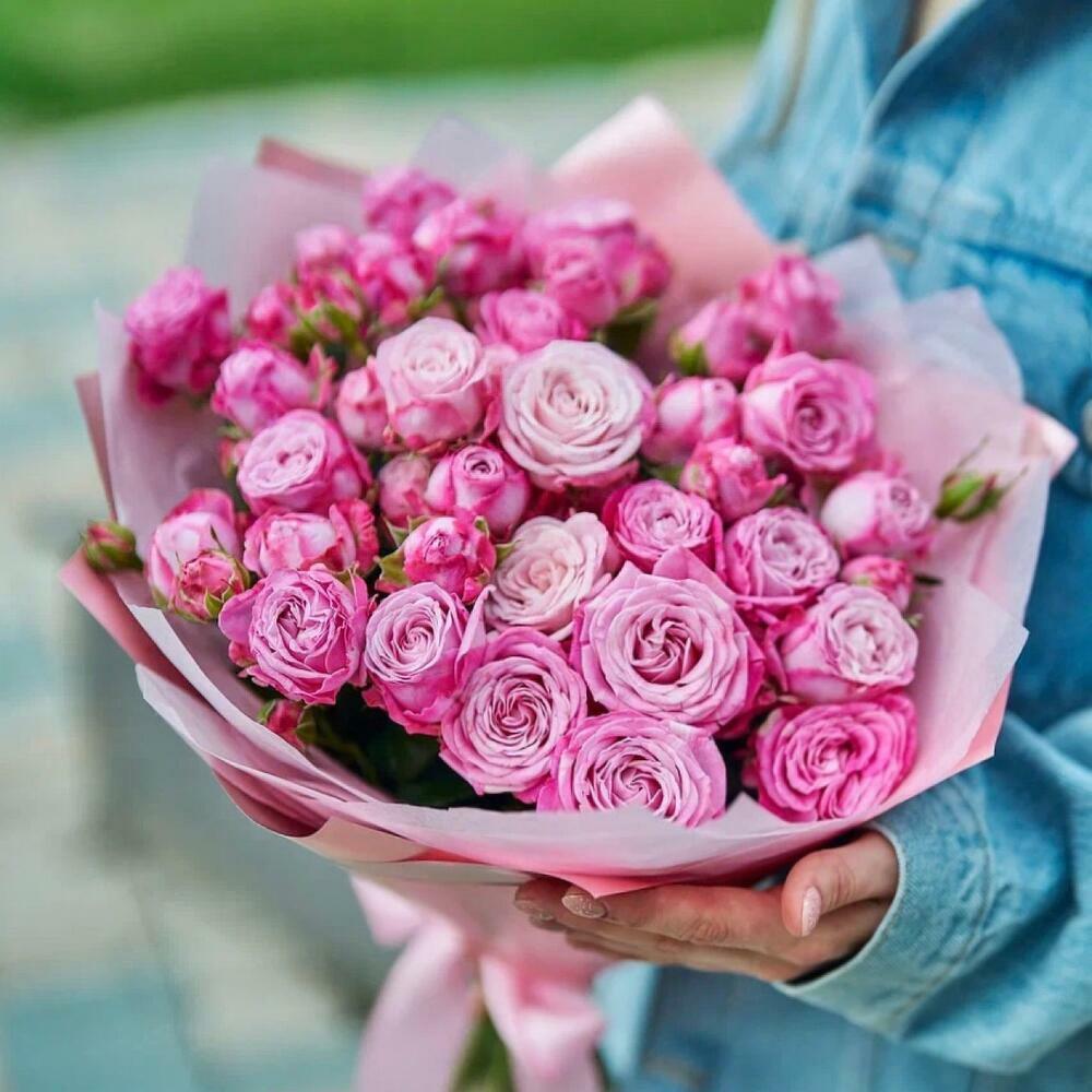 Peny Spray Roses Lady Bombastic Bouquet